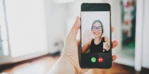 A Guide to WhatsApp Video Calling: Everything You Need to Know